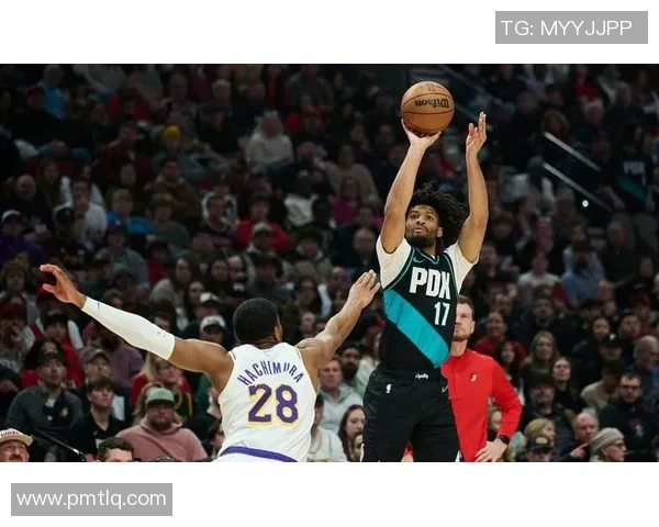 雷霆逆转击败开拓者,格林单场得分高达31分 雷霆逆转击败开拓者,格林单场得分高达31分